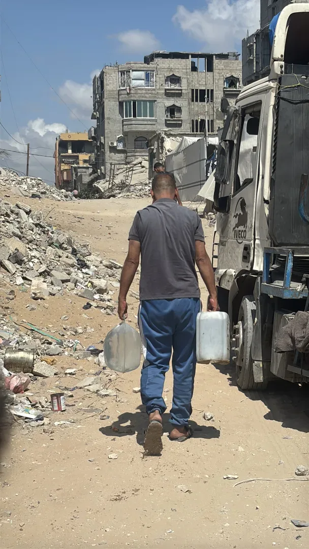 غيث العطاء: ماء يروي البقاء - 4